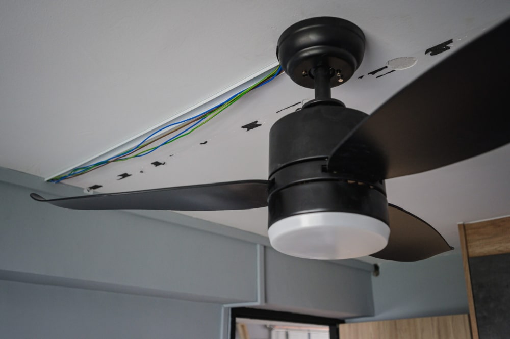 wires attached ceiling fan
